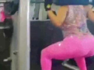 Culonas ro el gimnasio spandex