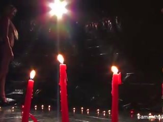 Саманта saint і вікторія біла в a candle lit кімната