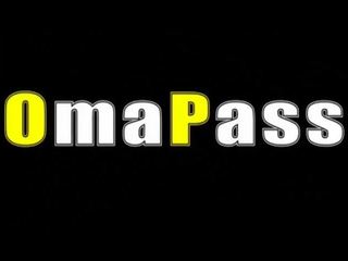 Omapass παχουλός/ή παππούς λεσβιακό xxx ταινία footage