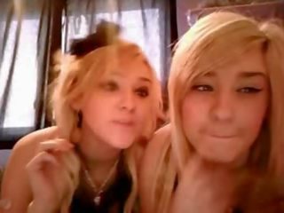 Omegle: kaks blond teismeliseiga - räpane kaamera tüdrukud