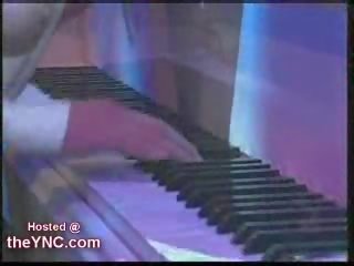 Piano lesbianas femenino