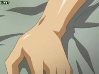 Stor titted anime milf nyter en penis