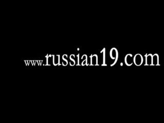 Два французька пташенята голий назовні