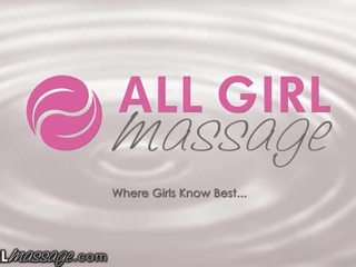 Allgirlmassage krissy lynn oils suitor & initiates squirts üzerinde onu