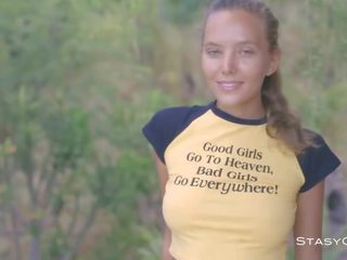 Katya clover struts її тіло для в камера