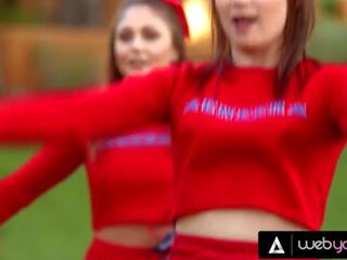 Ariana marie frangia suo rude cheerleader squadra capitano con dakota skye e loro nuovo aggiunta xxx film clip