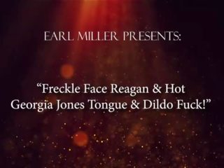 Freckle 臉 reagan & grand georgia 瓊斯 舌頭 & 假陽具 fuck&excl;