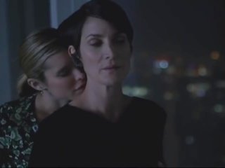 Carrie-anne moss, susie abromeit - جيسيكا جونز 1x01 (2015)